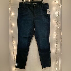 Old Navy - Skinny Built-In Sculpt Jeans